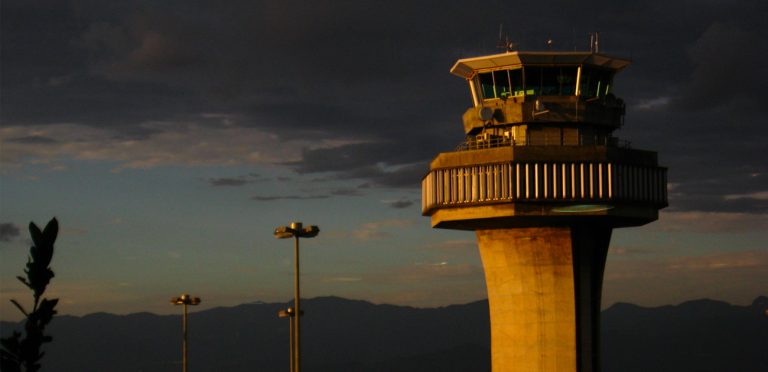 Alfabeto fonético da aviação: o que é e para que serve?