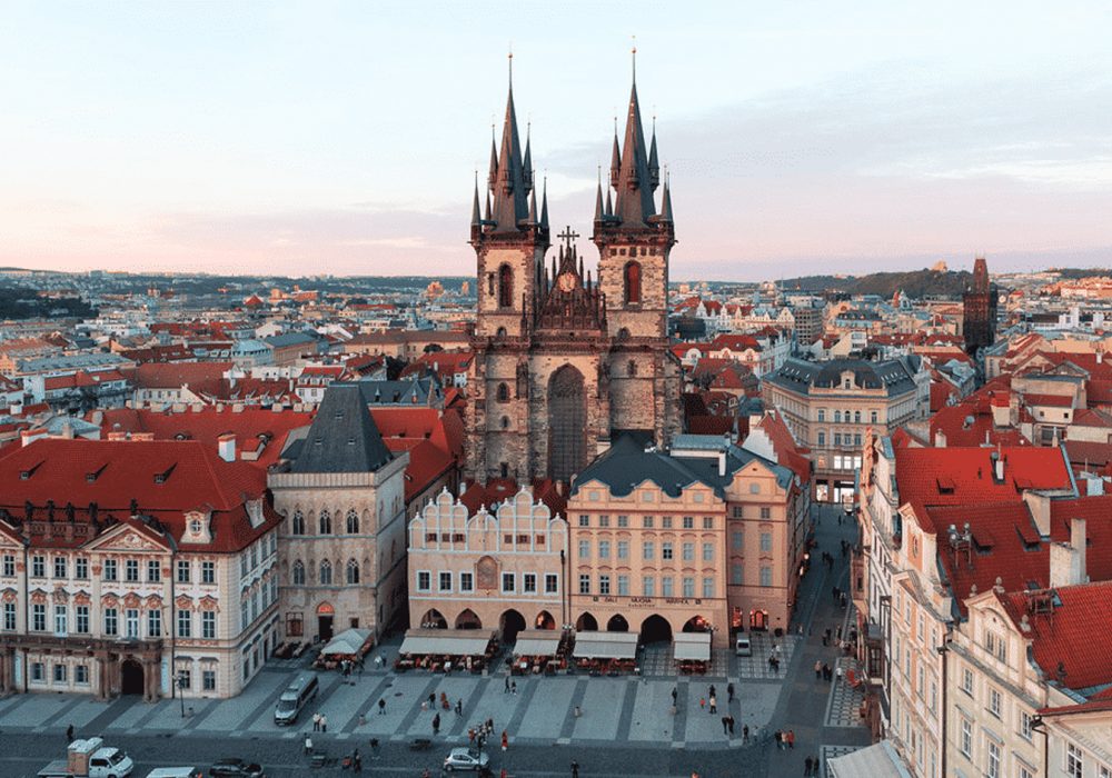 República Tcheca reabre para vacinados, exceto com Coronavac