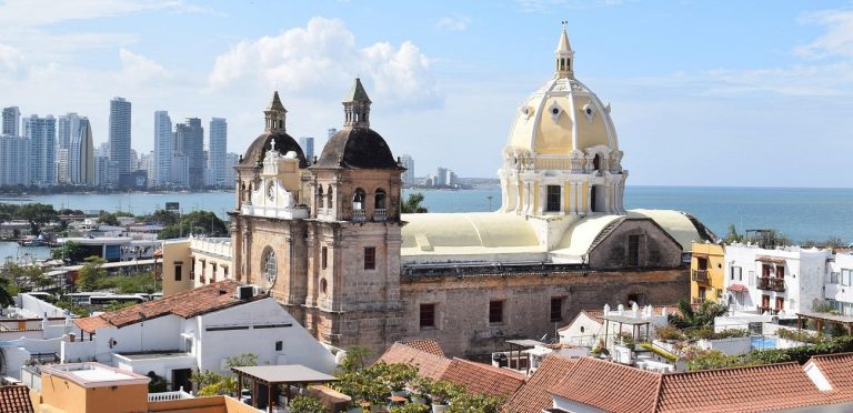 Avianca começa a operar voos diretos para Cartagena