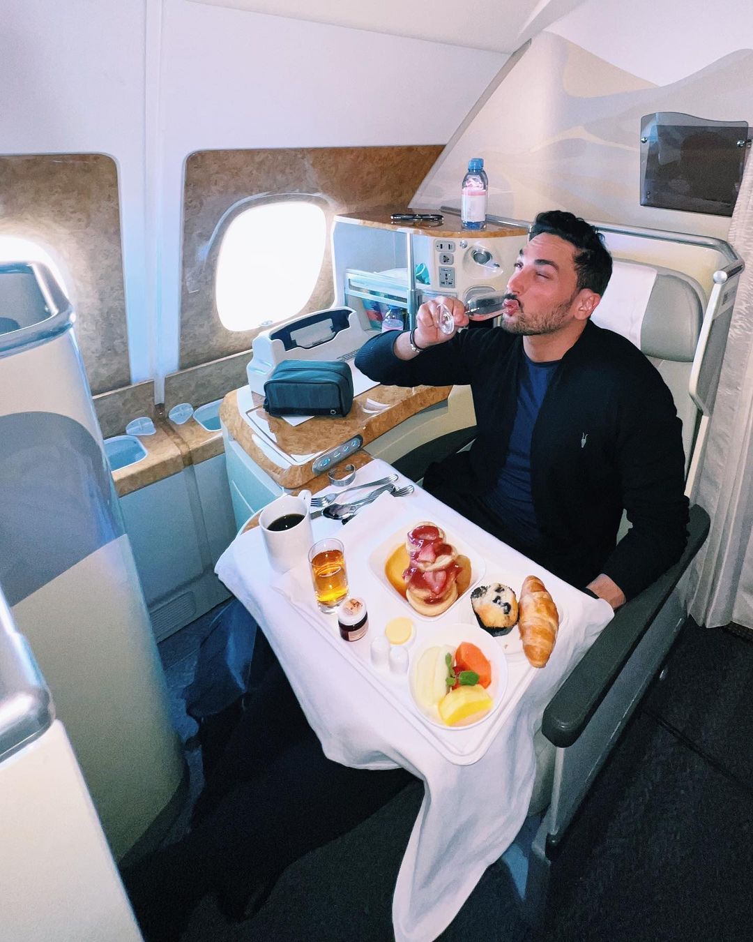Voei na executiva da Emirates até Dubai usando milhas