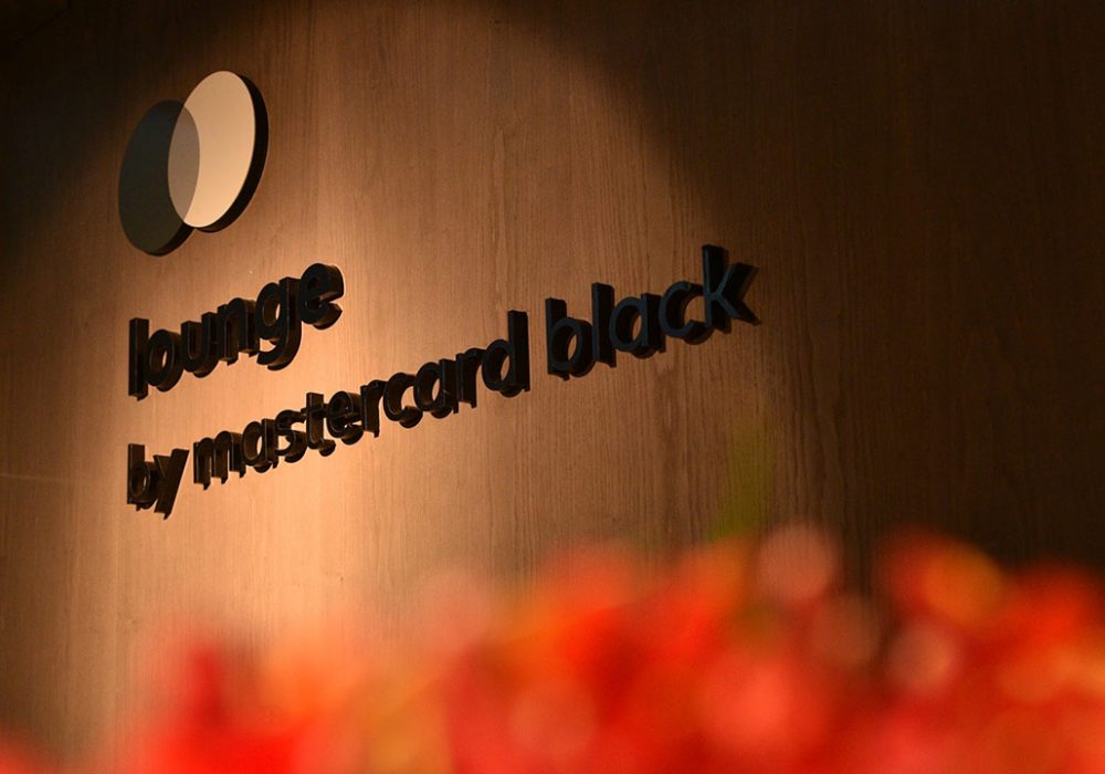Mastercard Black – informações para usar a Sala VIP