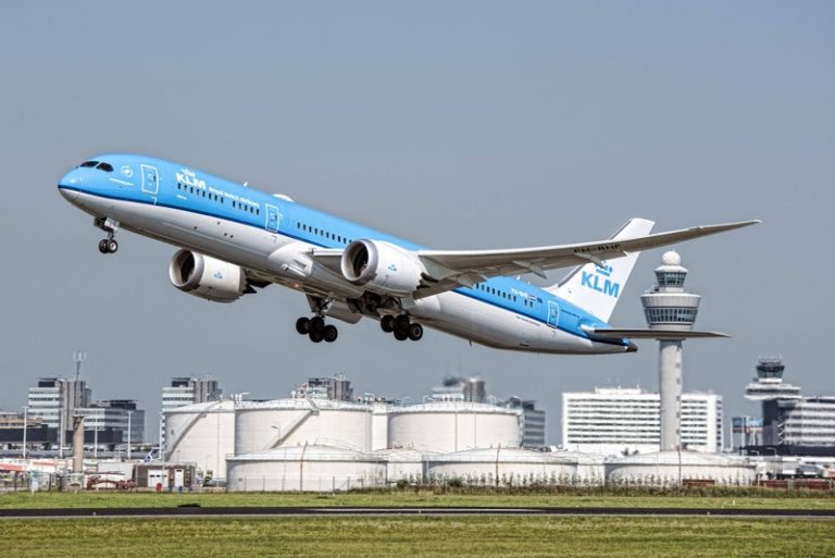 KLM expande operações durante verão europeu de 2023