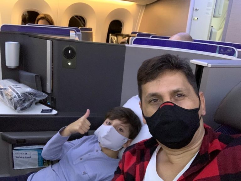 Pais e filhos têm direito de sentarem juntos em voos