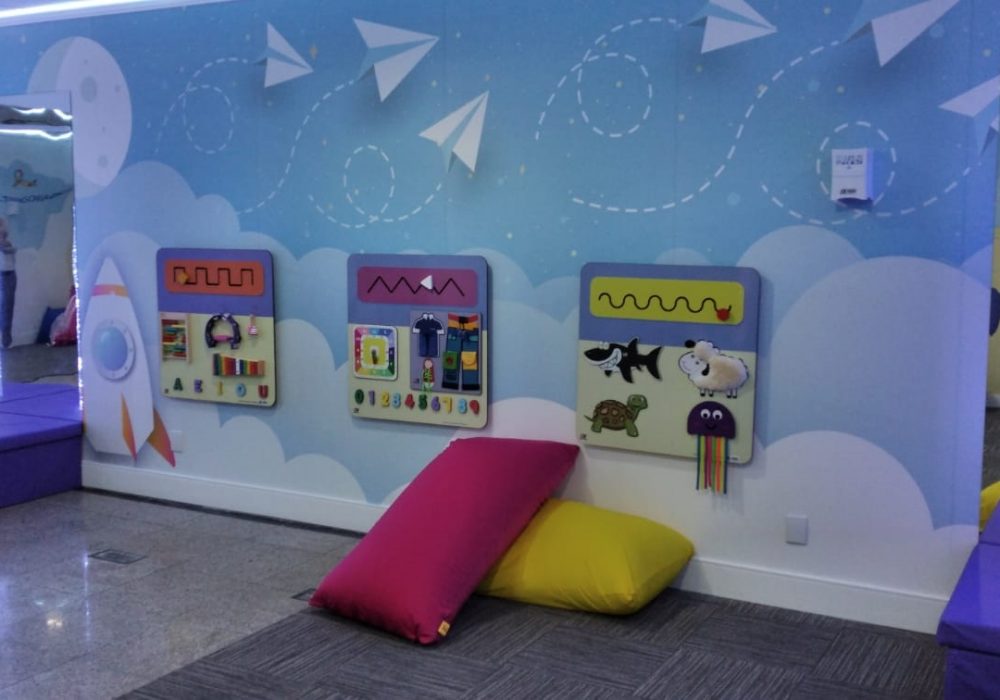 Pessoas com autismo ganham espaços especiais em aeroportos de SP e RJ