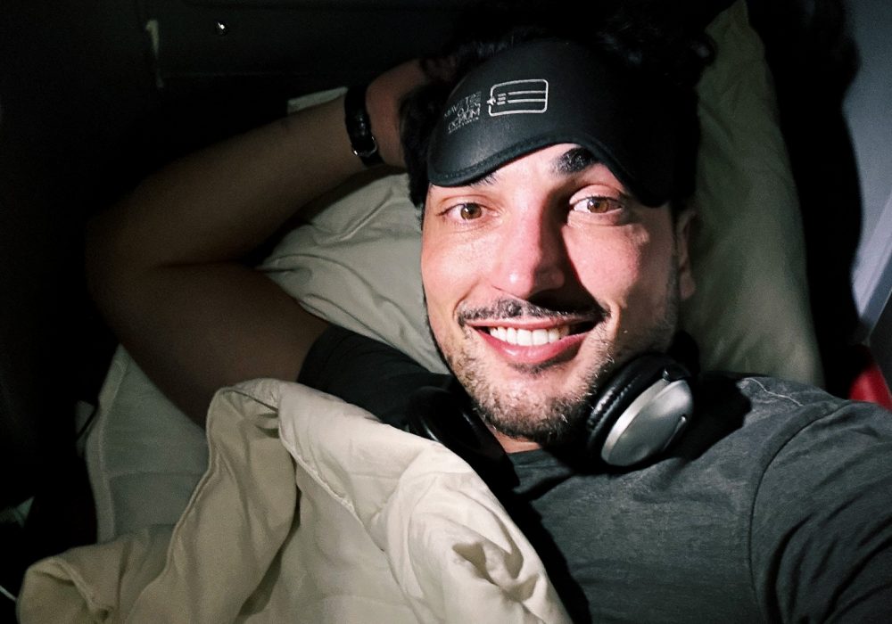 Quanto custa voar na executiva da Latam de Paris a São Paulo?