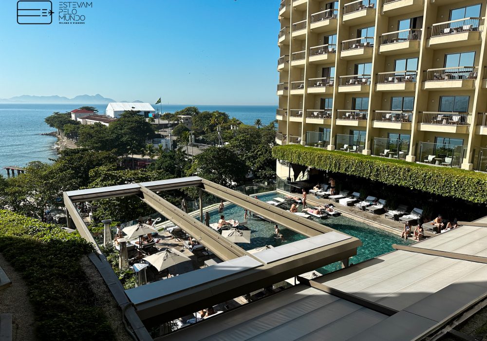 Como é se hospedar no Hotel Fairmont, em Copacabana (RJ)