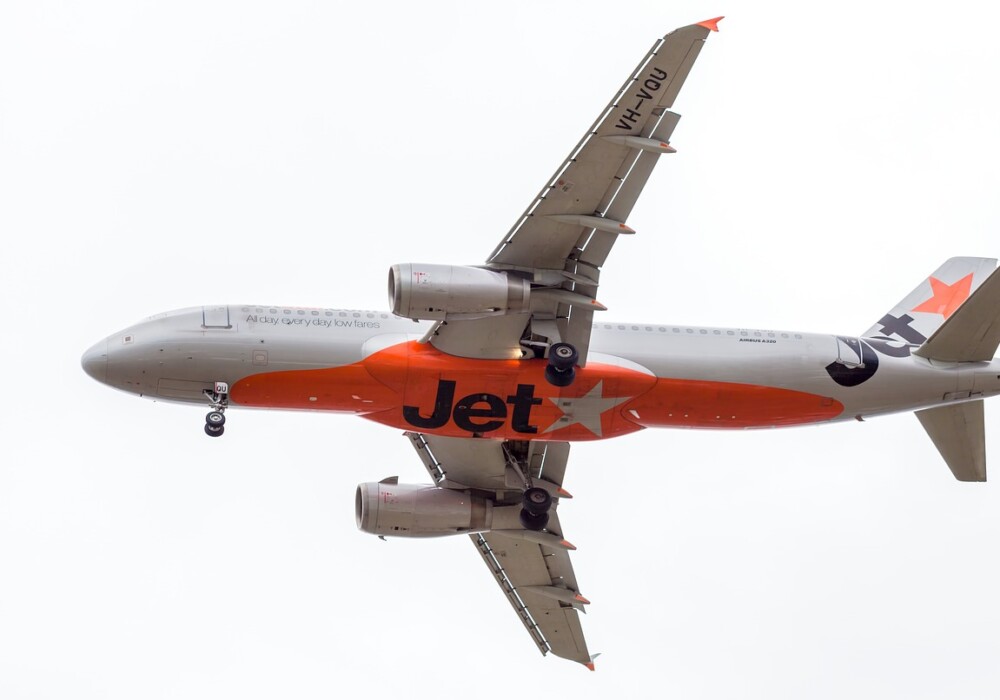 Como é voar com a Jetstar de Bangkok a Singapura