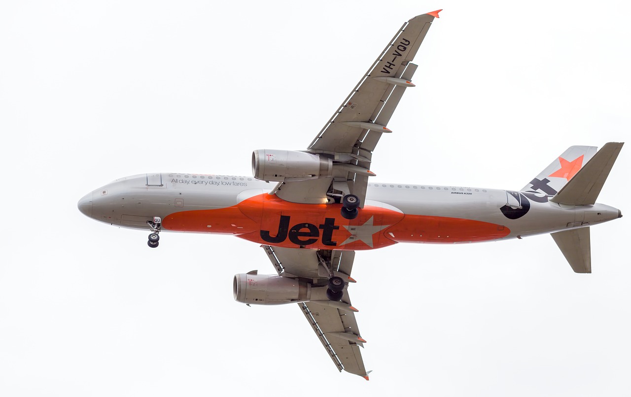 Como é voar com a Jetstar de Bangkok a Singapura