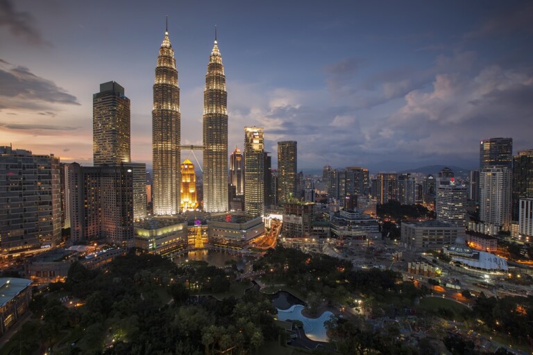 Como ir do aeroporto de Kuala Lumpur ao centro