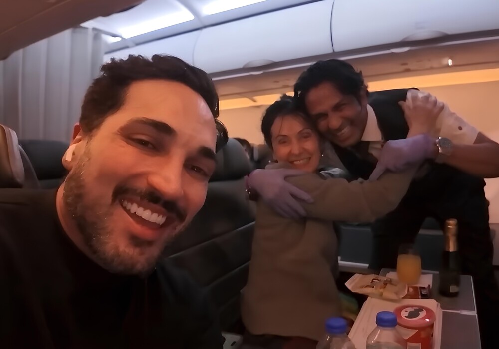 Executiva da Air Canada Rouge com milhas