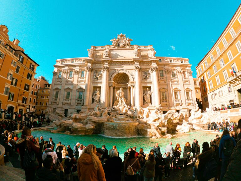 Fontana di Trevi terá taxa de acesso a partir de fevereiro