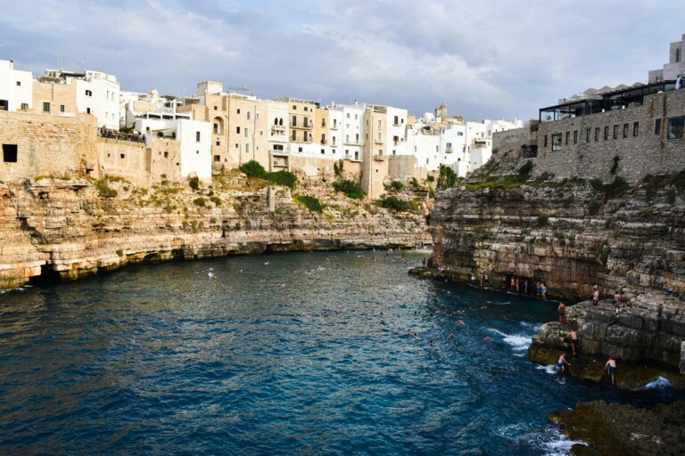 Roteiro de 1 dia em Monopoli e Polignano a Mare, no sul da Itália