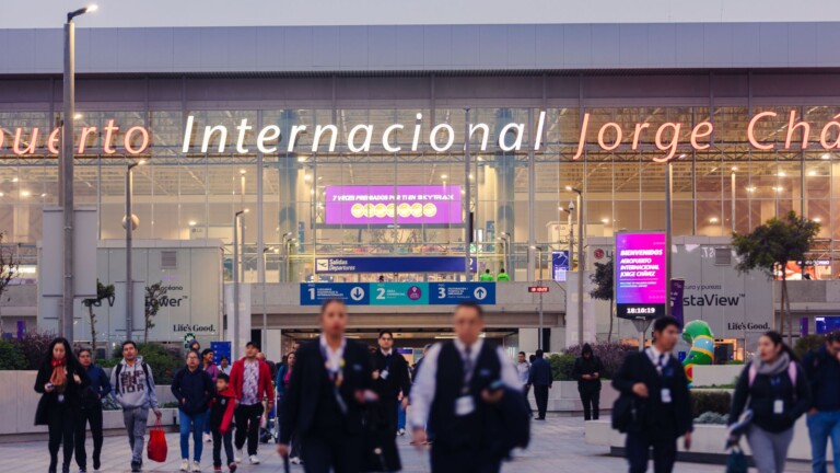 Taxa de conexão! Aeroporto de Lima fará cobrança para passageiros em trânsito