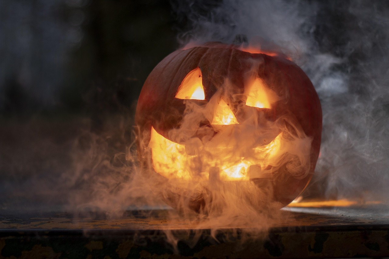 4 sugestões para viajar no Halloween e aproveitar a data com roteiros temáticos