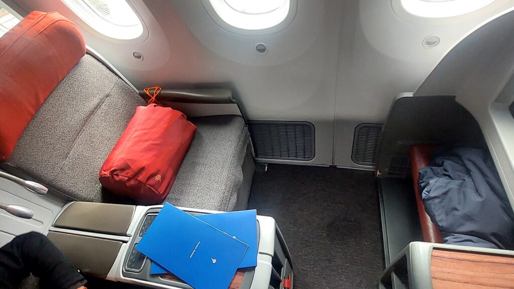 Como pagar R2 + taxas na executiva da LATAM de Santiago a São Paulo